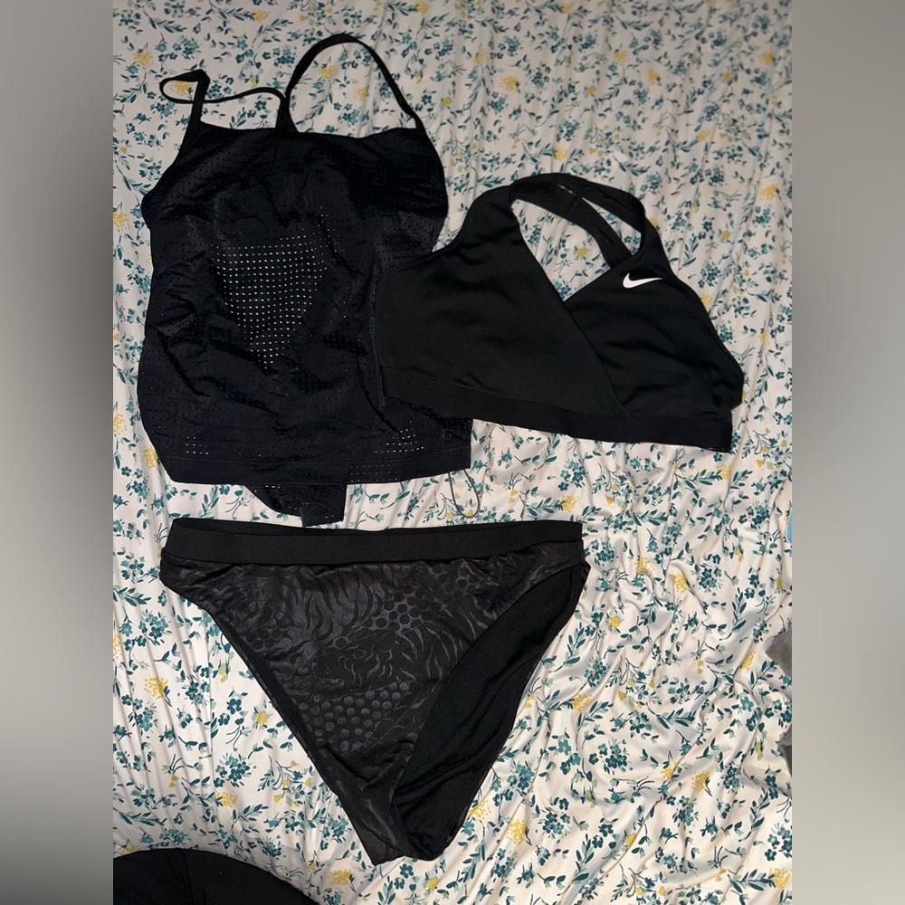 Nike swimwear set black size large